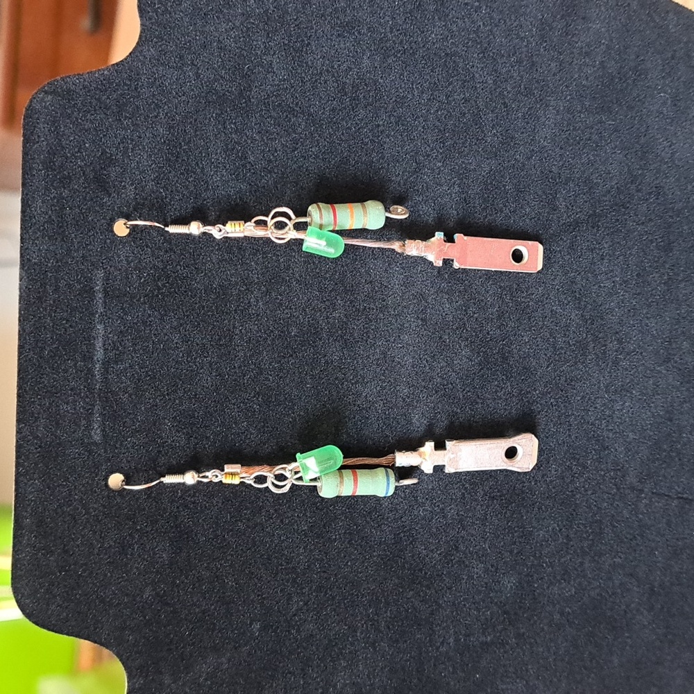 IrResistorble LED earrings